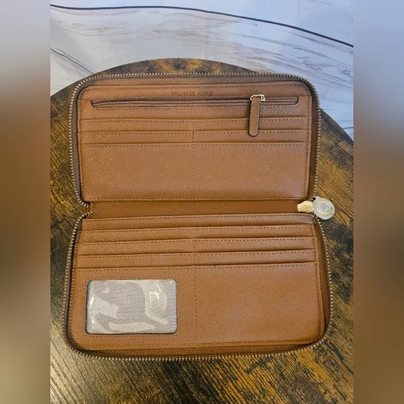 Michael Kors Blue & Tan Zip-Around Continental Wallet - Picture 4 of 9